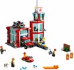 LEGO CITY - Remiza strażacka 60215 (2)